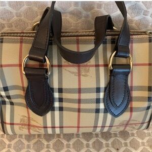 Burberry Nova Check PVC
Leather Brown Beige Small Boston Bag
